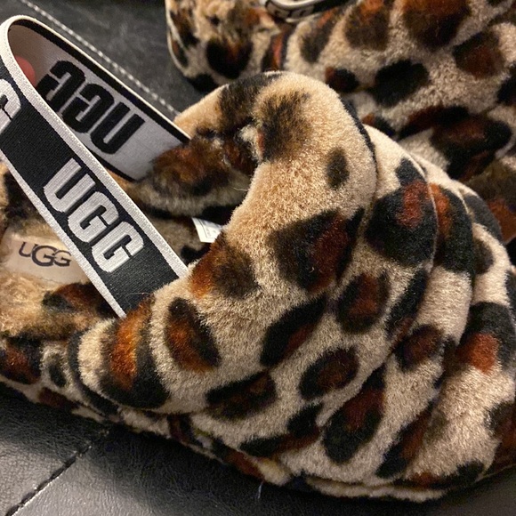 UGG fluff yeah cheetah slippers - Picture 4 of 5